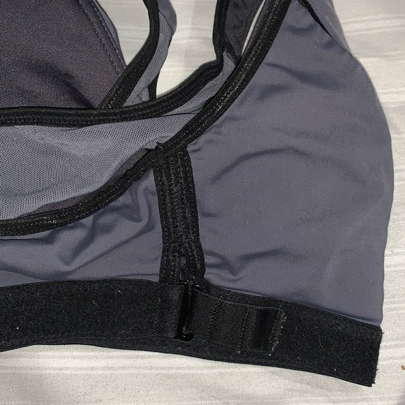 Sports bra bundle - Picture 7 of 7